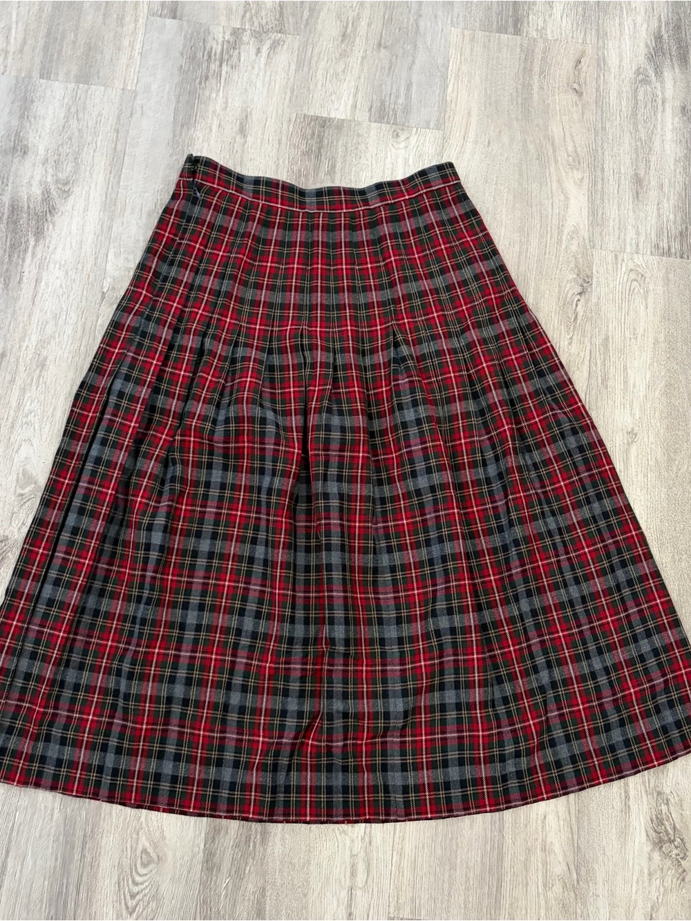 VTG  Wool Blend  Red Plaid Pleated Skirt Womens M School Girl Academia JHC Midi